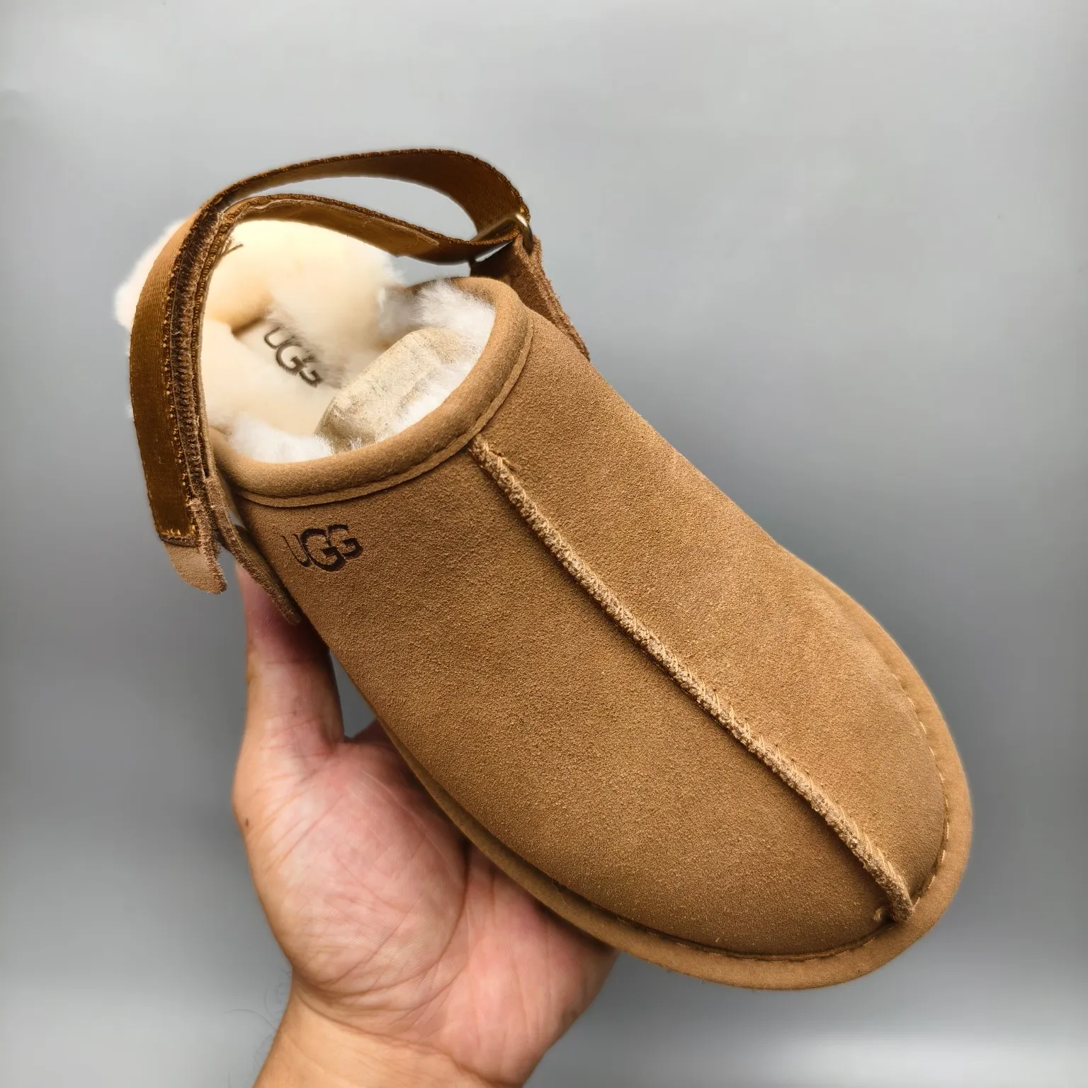 💰440 UGG sheepskin all-in-one snow boots 6734 thick-soled magic buckle dual-purpose slippers Color: Maroon Black Chocolate Matching code: 35-40